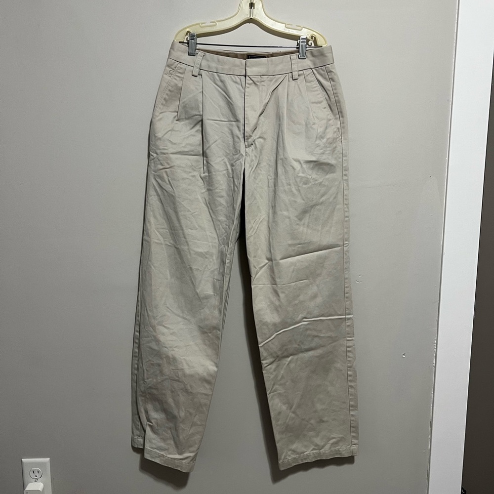 Dockers Men's Khaki Chinos